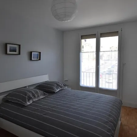 Apartment Au Pied De La Basilique *